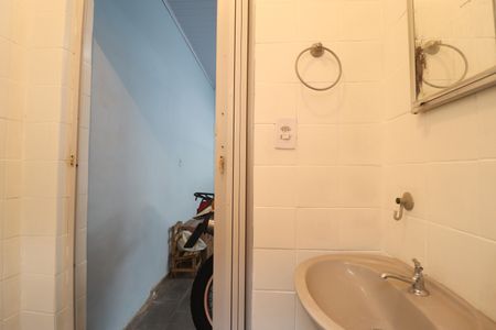Banheiro de casa para alugar com 1 quarto, 50m² em Parque Oratório, Santo André