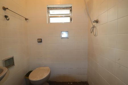 Banheiro de casa para alugar com 1 quarto, 50m² em Parque Oratório, Santo André