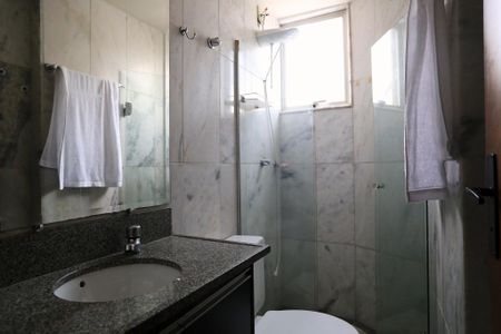 Apartamento à venda com 59m², 2 quartos e 2 vagasBanheiro