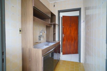 Cozinha  de apartamento à venda com 1 quarto, 45m² em Parque Santa Fé, Porto Alegre
