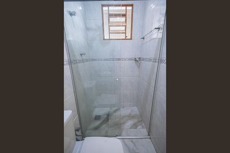 banheiro de casa para alugar com 2 quartos, 70m² em Urca, Belo Horizonte