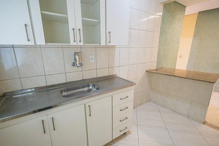cozinha de casa para alugar com 2 quartos, 70m² em Urca, Belo Horizonte