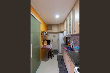 Casa de condomínio para alugar com 74m², 2 quartos e 1 vagaCozinha