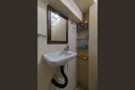 Casa de condomínio para alugar com 74m², 2 quartos e 1 vagaLavabo Externo