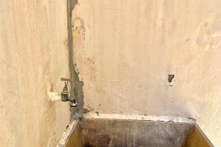 Casa para alugar com 20m², 1 quarto e sem vaga Casa para alugar com 20m², 1 quarto e sem vagaÁrea de Serviço