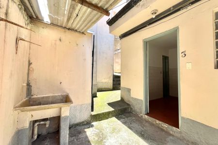 Casa para alugar com 20m², 1 quarto e sem vaga Casa para alugar com 20m², 1 quarto e sem vagaÁrea de Serviço