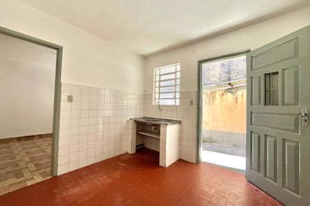 Sala/Cozinha de casa para alugar com 1 quarto, 20m² em Vila Guarani (zona Sul), São Paulo