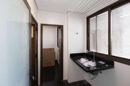Apartamento para alugar com 142m², 3 quartos e 3 vagas Apartamento para alugar com 142m², 3 quartos e 3 vagasÁrea de Serviço