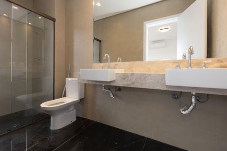 Apartamento para alugar com 142m², 3 quartos e 3 vagas Apartamento para alugar com 142m², 3 quartos e 3 vagasBanheiro da Suíte 1