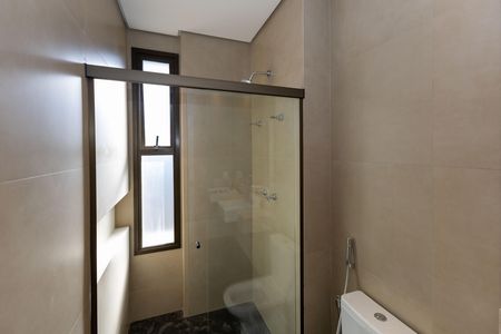 Apartamento para alugar com 142m², 3 quartos e 3 vagas Apartamento para alugar com 142m², 3 quartos e 3 vagasBanheiro da Suíte 1