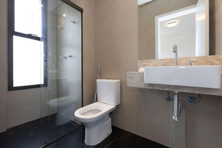 Apartamento para alugar com 142m², 3 quartos e 3 vagas Apartamento para alugar com 142m², 3 quartos e 3 vagasBanheiro da Suíte 2