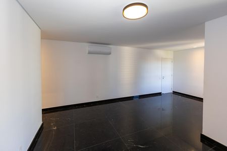 Apartamento para alugar com 142m², 3 quartos e 3 vagas Apartamento para alugar com 142m², 3 quartos e 3 vagasSala 2