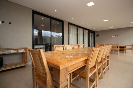 Casa de condomínio para alugar com 320m², 5 quartos e 4 vagas Casa de condomínio para alugar com 320m², 5 quartos e 4 vagasChurrasqueira