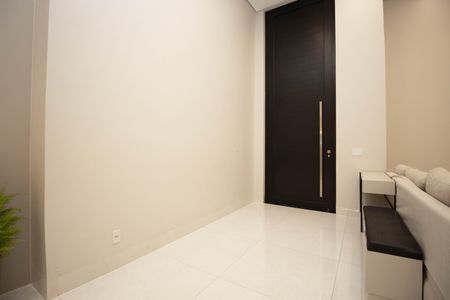 Casa de condomínio para alugar com 320m², 5 quartos e 4 vagas Casa de condomínio para alugar com 320m², 5 quartos e 4 vagasSala