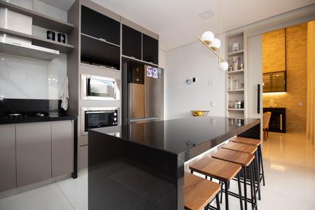 Casa de condomínio para alugar com 320m², 5 quartos e 4 vagas Casa de condomínio para alugar com 320m², 5 quartos e 4 vagasCozinha