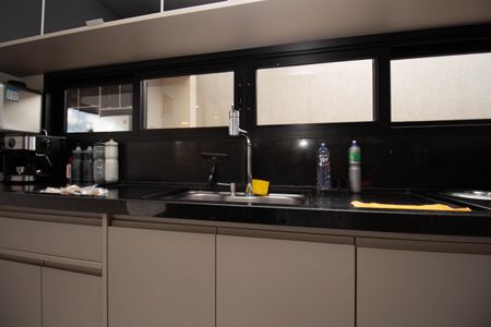 Casa de condomínio para alugar com 320m², 5 quartos e 4 vagas Casa de condomínio para alugar com 320m², 5 quartos e 4 vagasCozinha