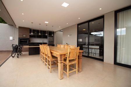 Casa de condomínio para alugar com 320m², 5 quartos e 4 vagas Casa de condomínio para alugar com 320m², 5 quartos e 4 vagasChurrasqueira