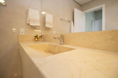 Casa de condomínio para alugar com 320m², 5 quartos e 4 vagas Casa de condomínio para alugar com 320m², 5 quartos e 4 vagasBanheiro da Suíte 1