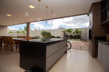 Casa de condomínio para alugar com 320m², 5 quartos e 4 vagas Casa de condomínio para alugar com 320m², 5 quartos e 4 vagasChurrasqueira