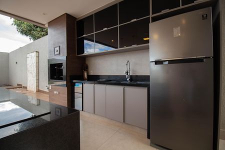 Casa de condomínio para alugar com 320m², 5 quartos e 4 vagas Casa de condomínio para alugar com 320m², 5 quartos e 4 vagasChurrasqueira