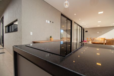 Casa de condomínio para alugar com 320m², 5 quartos e 4 vagas Casa de condomínio para alugar com 320m², 5 quartos e 4 vagasChurrasqueira