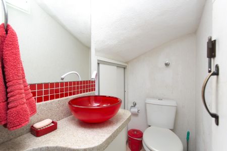 Casa de condomínio à venda com 68m², 2 quartos e 1 vagaLavabo 