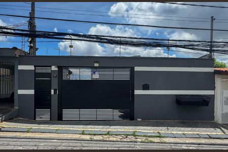 Casa de condomínio à venda com 68m², 2 quartos e 1 vagaFachada 