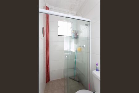 Casa de condomínio à venda com 68m², 2 quartos e 1 vagaBanheiro da Suíte 1 