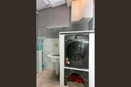 Casa de condomínio à venda com 68m², 2 quartos e 1 vagaÁrea de Serviço 