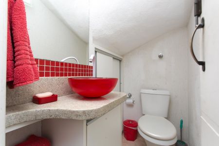 Casa de condomínio à venda com 68m², 2 quartos e 1 vagaLavabo 