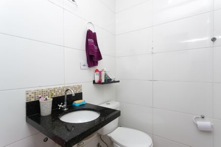 Casa de condomínio à venda com 68m², 2 quartos e 1 vagaBanheiro da Suíte 2