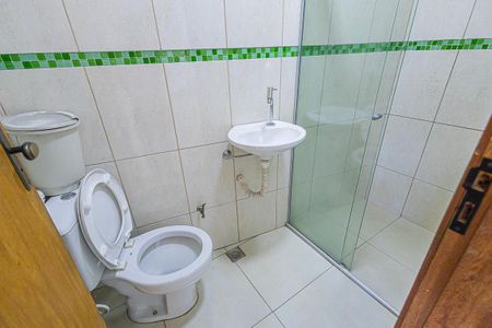 banheiro de casa para alugar com 3 quartos, 140m² em Urca, Belo Horizonte