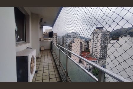 Apartamento à venda com 152m², 3 quartos e 1 vagaVaranda