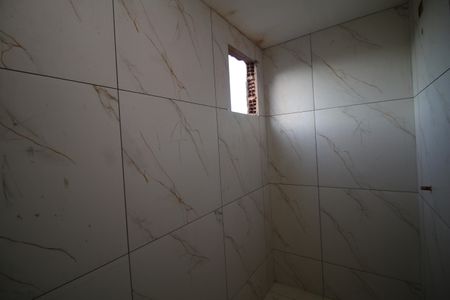 Casa para alugar com 49m², 2 quartos e sem vagaBanheiro