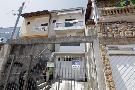 Casa à venda com 200m², 4 quartos e 4 vagasFachada