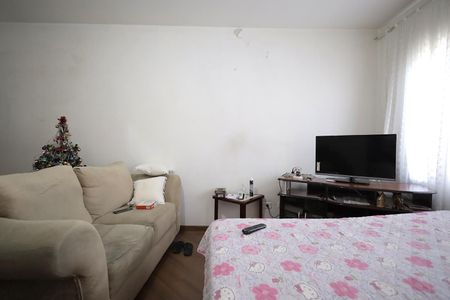 Casa à venda com 200m², 4 quartos e 4 vagasSala