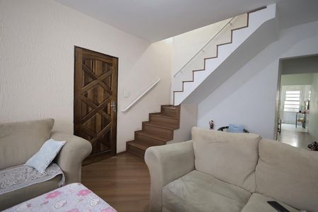 Casa à venda com 200m², 4 quartos e 4 vagasSala