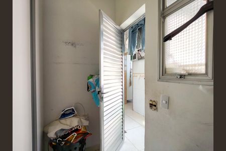 Apartamento para alugar com 168m², 4 quartos e 2 vagasQuarto de Serviço