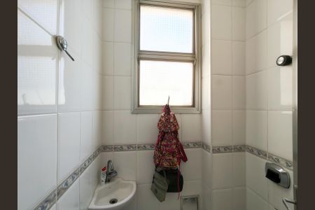 Apartamento para alugar com 168m², 4 quartos e 2 vagasBanheiro de serviço