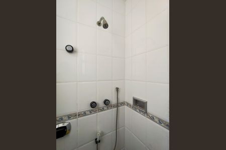 Apartamento para alugar com 168m², 4 quartos e 2 vagasBanheiro de serviço