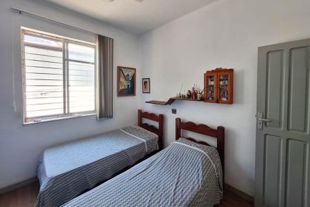 Casa à venda com 250m², 3 quartos e 2 vagas Casa à venda com 250m², 3 quartos e 2 vagasQuarto 2