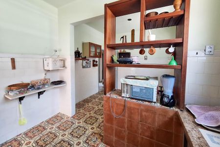 Casa à venda com 250m², 3 quartos e 2 vagas Casa à venda com 250m², 3 quartos e 2 vagasCozinha