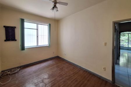 Casa à venda com 250m², 3 quartos e 2 vagas Casa à venda com 250m², 3 quartos e 2 vagasQuarto 3