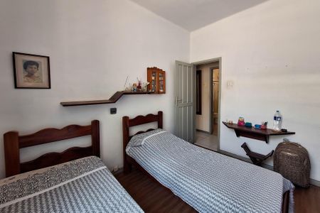 Casa à venda com 250m², 3 quartos e 2 vagas Casa à venda com 250m², 3 quartos e 2 vagasQuarto 2