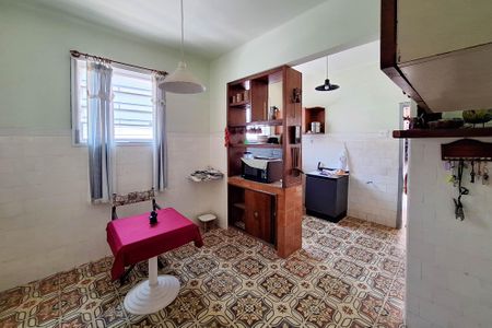 Casa à venda com 250m², 3 quartos e 2 vagas Casa à venda com 250m², 3 quartos e 2 vagasCopa