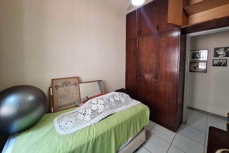 Casa à venda com 250m², 3 quartos e 2 vagas Casa à venda com 250m², 3 quartos e 2 vagasQuarto 1