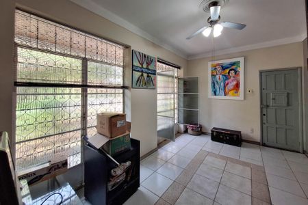 Sala de casa para alugar com 4 quartos, 200m² em Fátima, Niterói