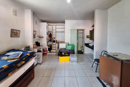 Casa à venda com 250m², 3 quartos e 2 vagas Casa à venda com 250m², 3 quartos e 2 vagasSuíte 1