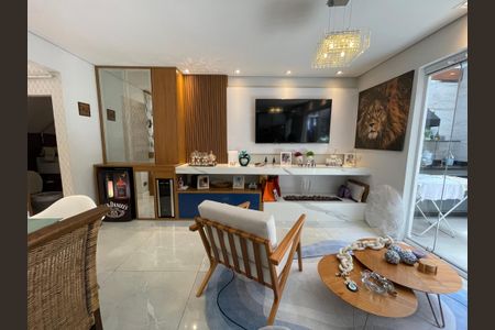 Casa de Condomínio à venda com 2 quartos, 136m² em Caxingui, São Paulo