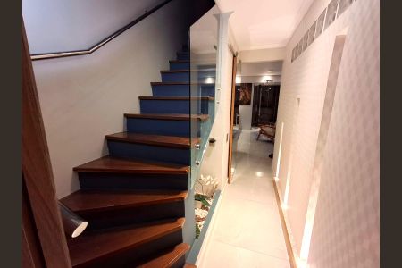 Casa de Condomínio à venda com 2 quartos, 136m² em Caxingui, São Paulo